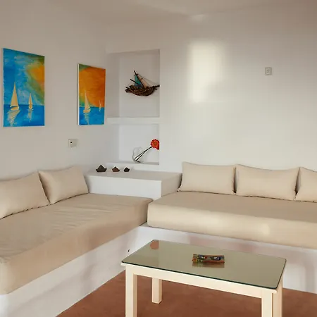 Zatrikion Santorini Pýrgos