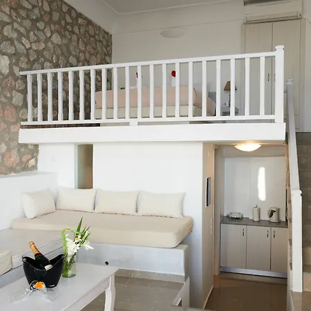 Zatrikion Santorini